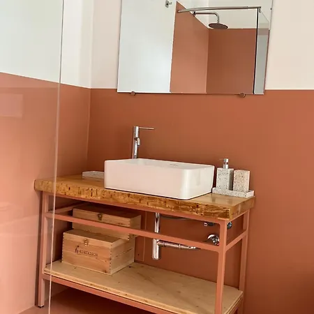 Civico 99 Bed and Breakfast Ραβένα