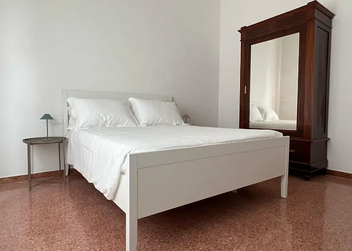 Civico 99 Bed & Breakfast 3*